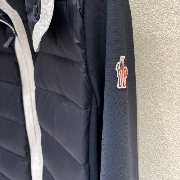 Moncler Grenoble Hooded paneled twill and quilted stretch-shell down jacket - Picture 9 of 11